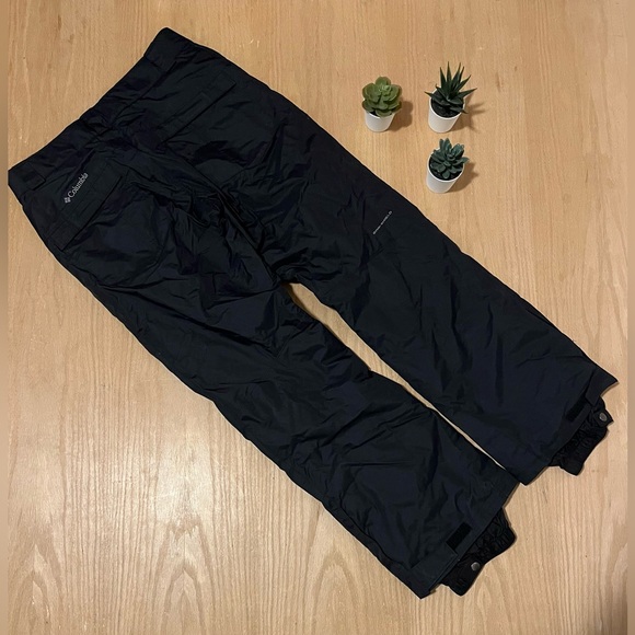 Columbia Women’s Black Snow / Ski Pants - Picture 5 of 10
